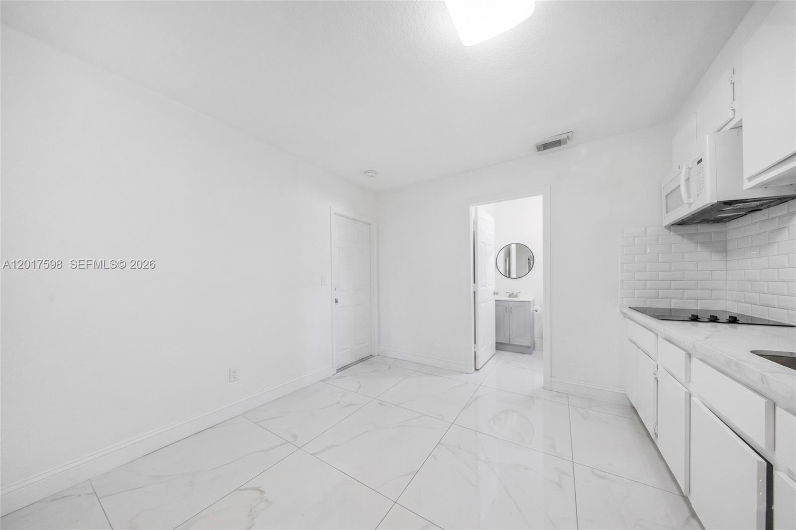 661 East 7th Street Hialeah, FL 33010 - Photo 37 of 52