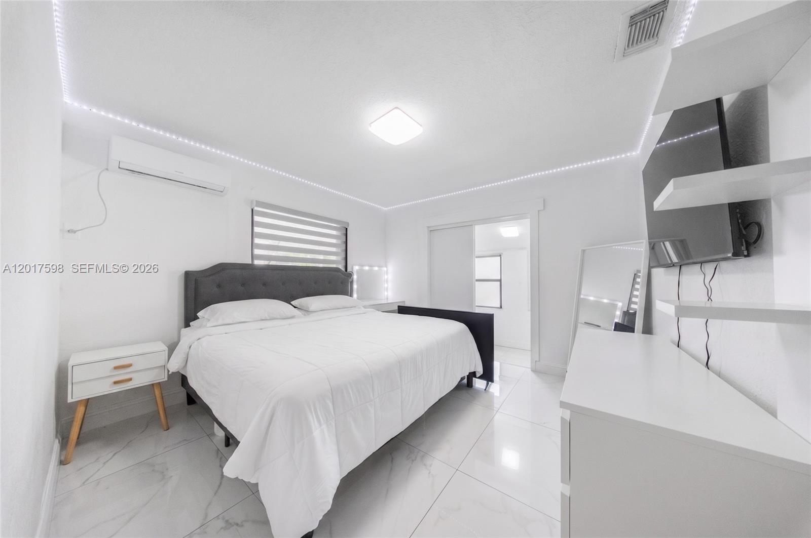 661 East 7th Street Hialeah, FL 33010 - Photo 41 of 52
