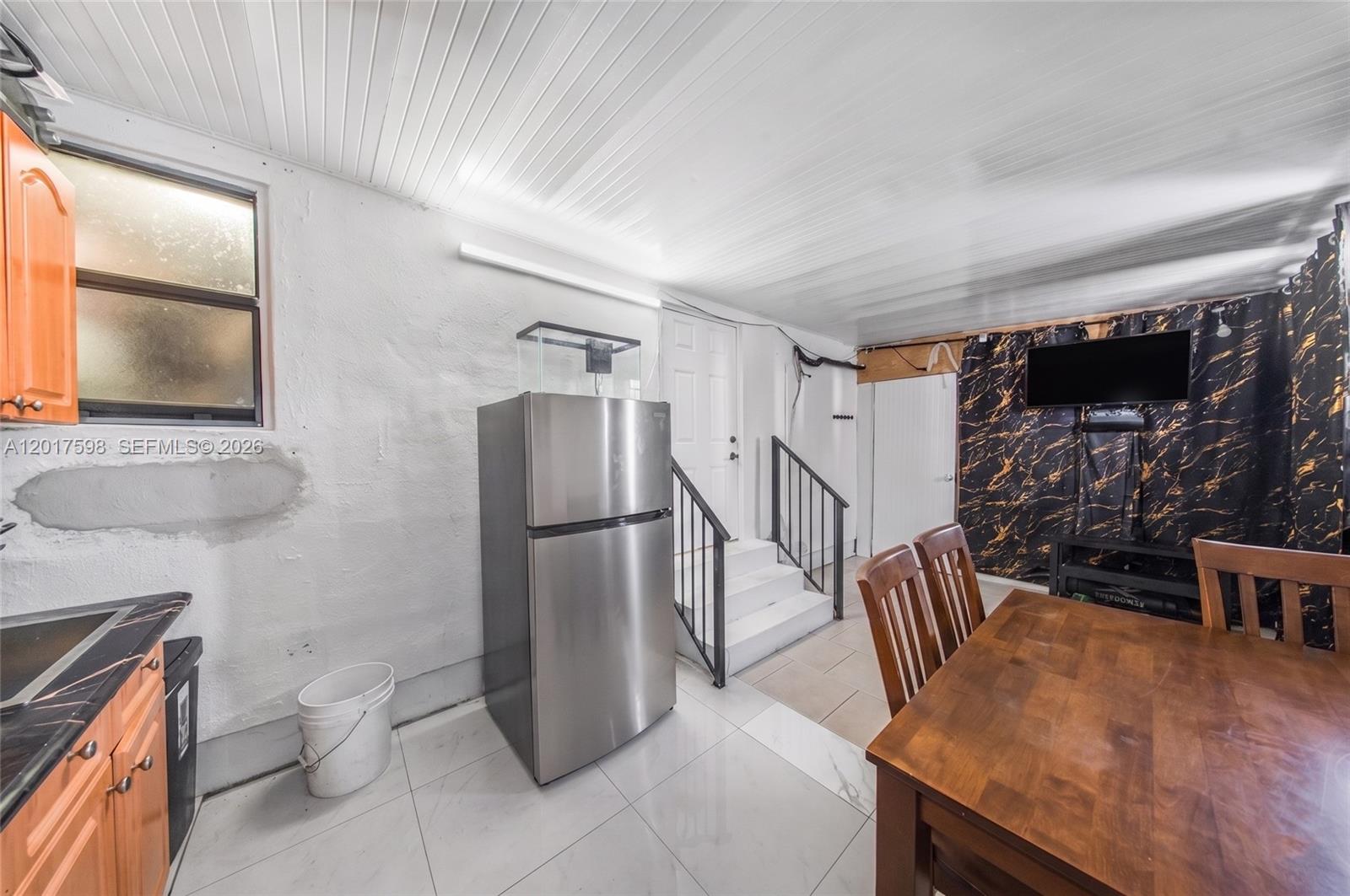 661 East 7th Street Hialeah, FL 33010 - Photo 45 of 52