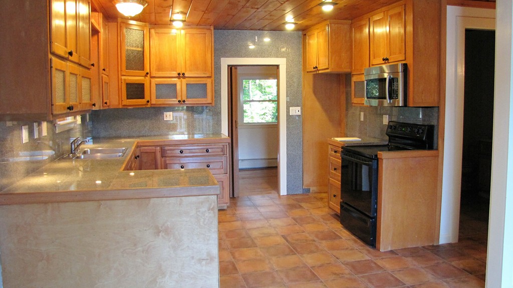 14 Edgewood Road Westminster, MA 01473 - Photo 5 of 14