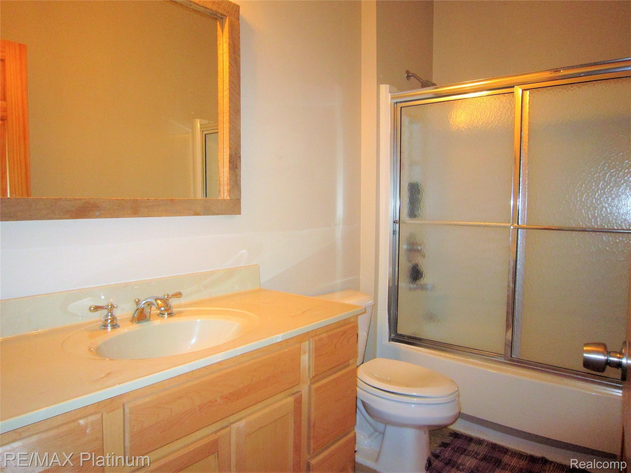 5834 Mack Road Howell, MI 48855 - Photo 43 of 53 2nd Full bath