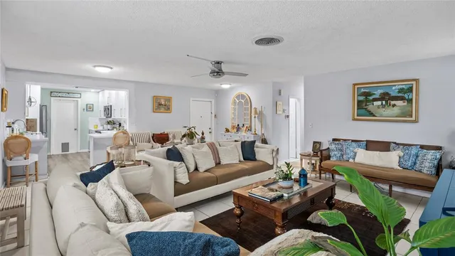 $3,600 | 6322 Royal Palm Boulevard, Pompano Beach, FL 33063