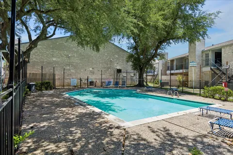$135,000 | 6500 Sands Point Drive, Unit 407, Houston, TX 77074