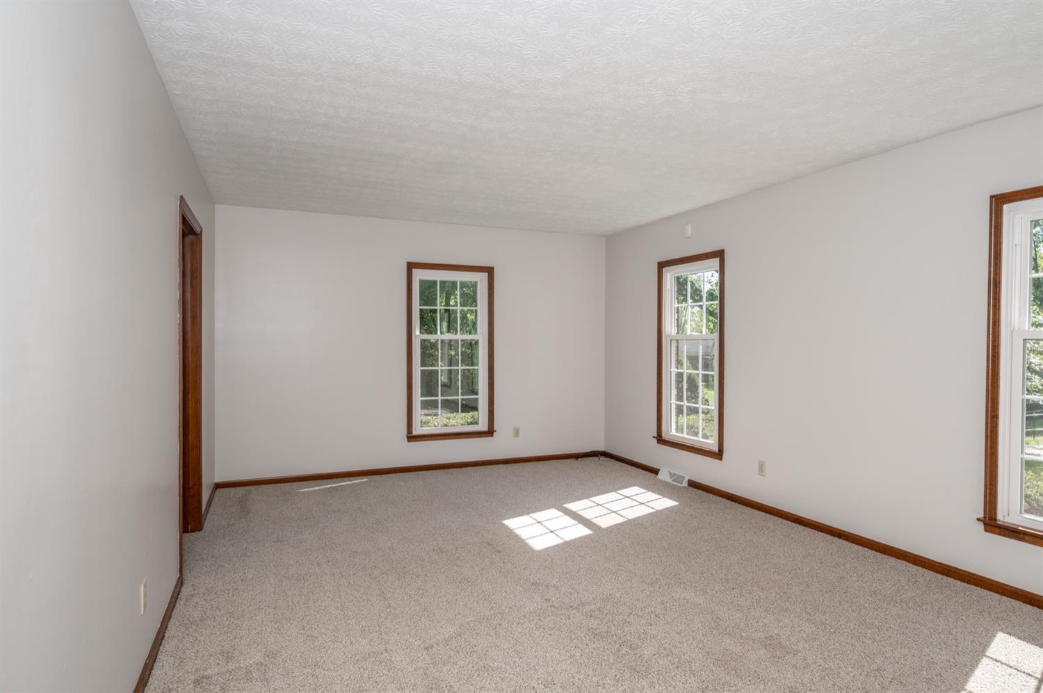 3548 Bootjack Corner Road Williamsburg, OH 45176 - Photo 12 of 50 Gallery Image 12