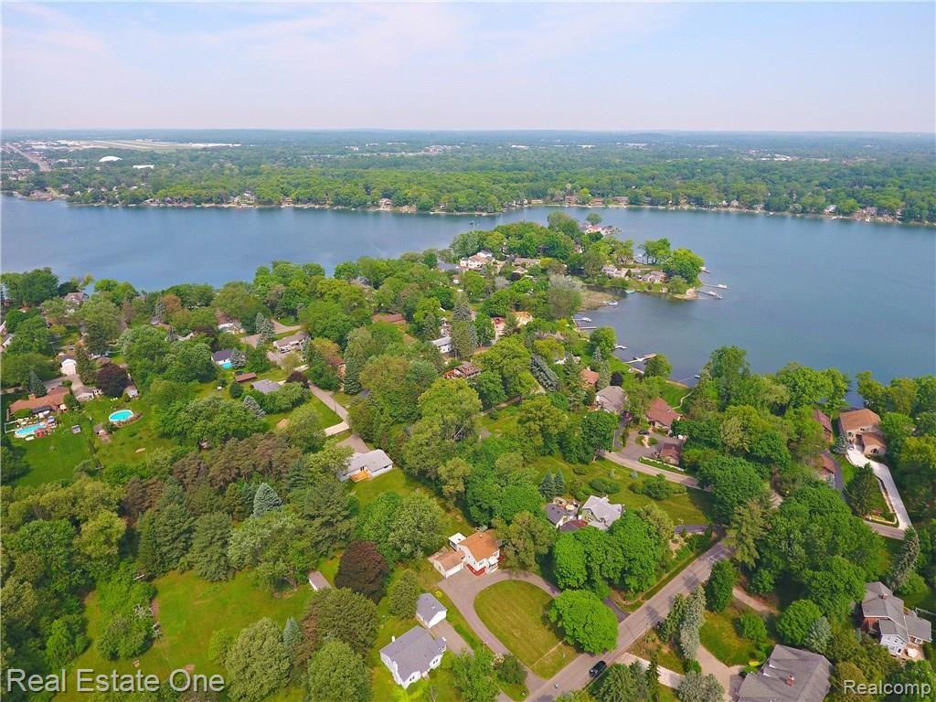 1509 Merry Road Waterford, MI 48328 - Photo 23 of 23 Aerial View