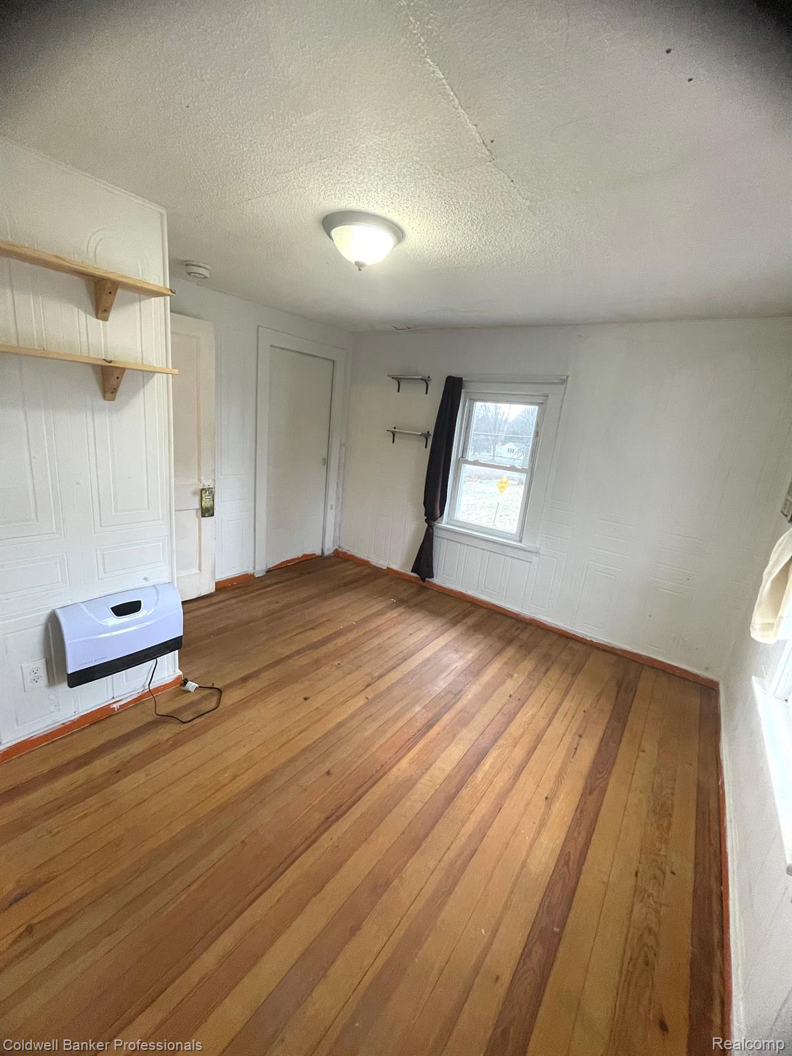 11875 Rail Rd Street Mount Morris, MI 48458 - Photo 12 of 22 Bedroom 1.