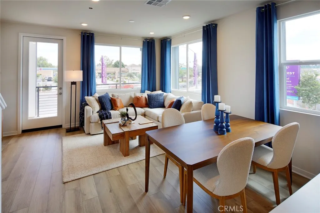 9528 Hannah Way Riverside, CA 92504 - Photo 12 of 26