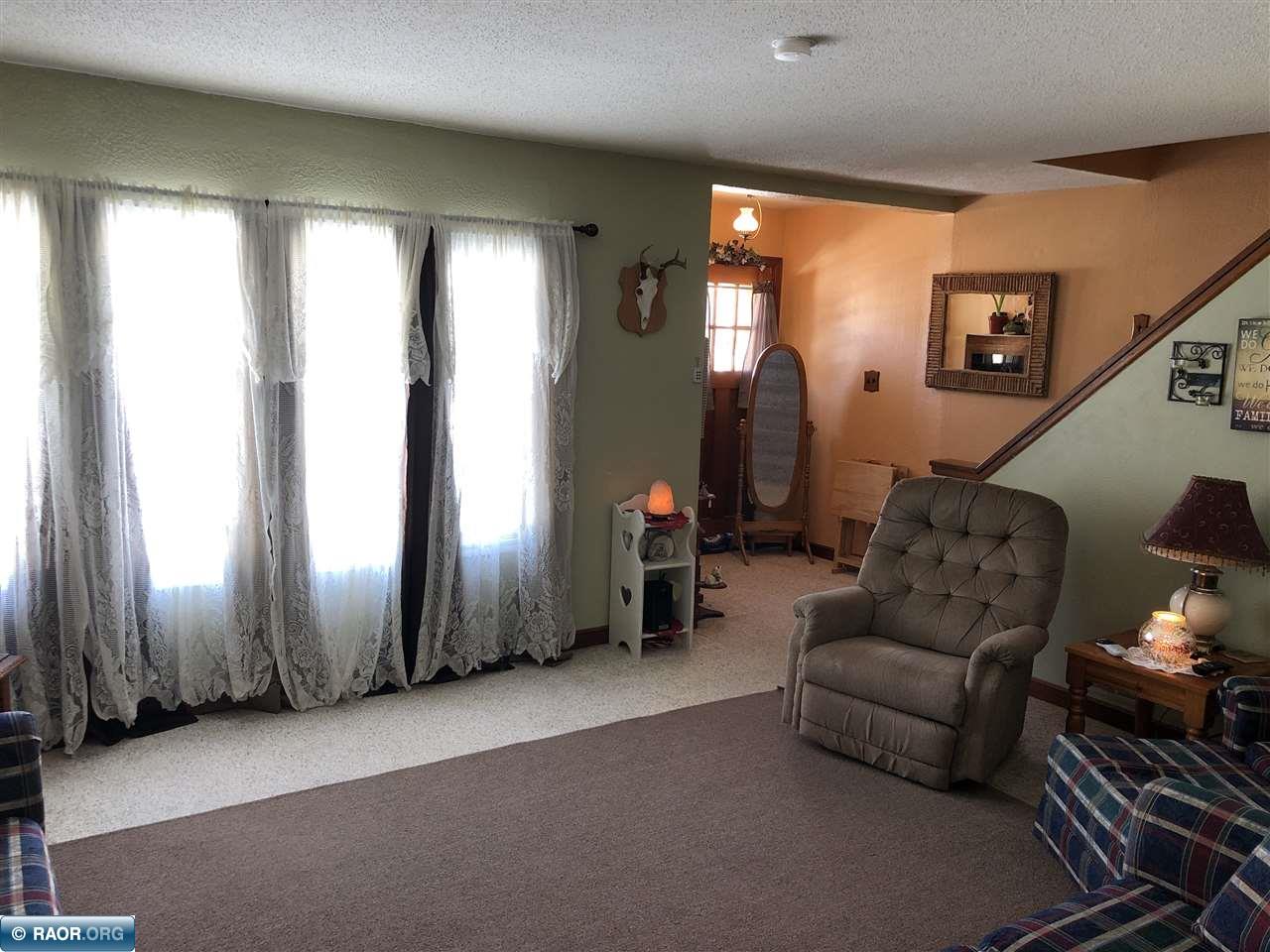 317 2nd Street Southwest Chisholm, MN 55719 - Photo 3 of 11