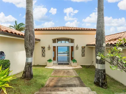 $3,400,000 | 559 Moaniala Street, Honolulu, HI 96821