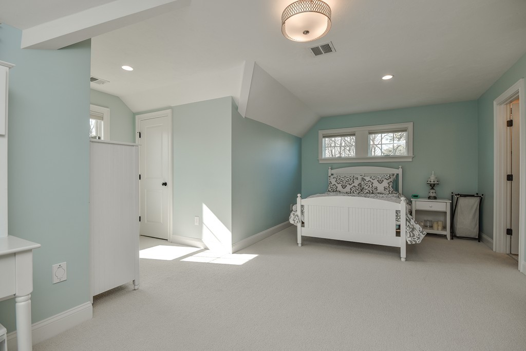 32 High Street Needham, MA 02494 - Photo 17 of 28 Gallery Image 17