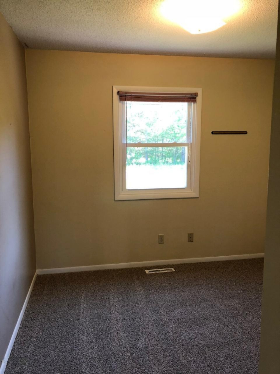 1090 West Bard Road Muskegon, MI 49445 - Photo 21 of 30 IMG_0033