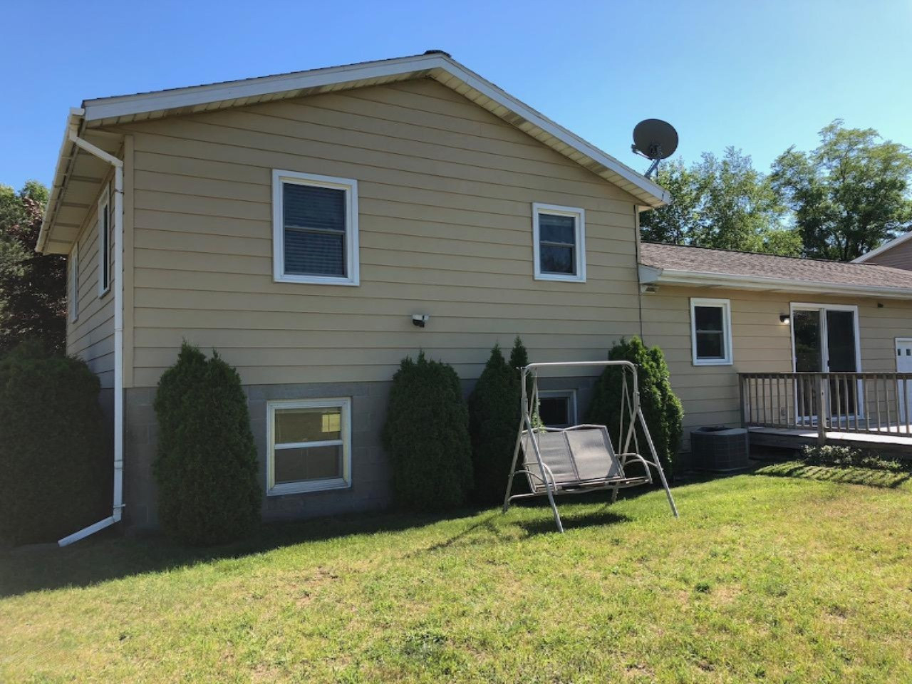 1090 West Bard Road Muskegon, MI 49445 - Photo 3 of 30 IMG_0037