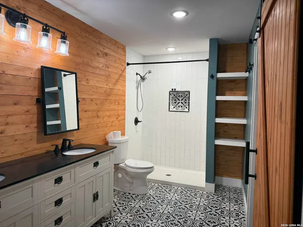 $339,900 | 903 East Walnut Street, Seguin, TX 78155