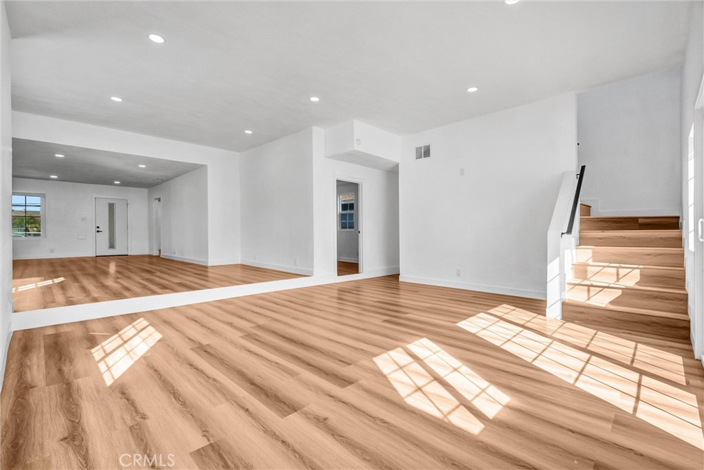 1200 South Castlegate Avenue Compton, CA 90221 - Photo 14 of 39 Living room