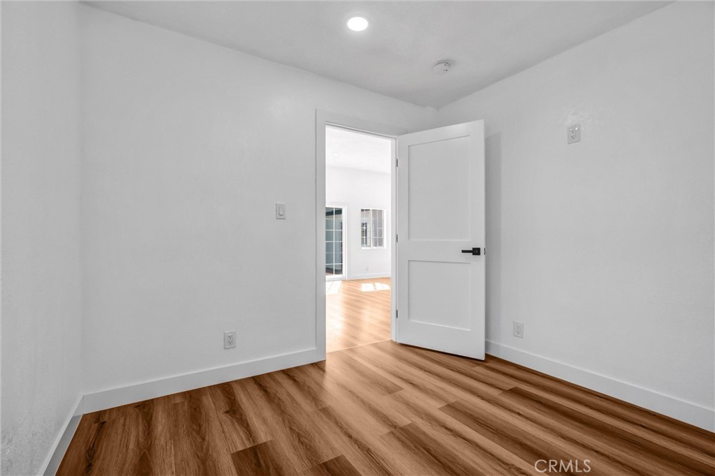 1200 South Castlegate Avenue Compton, CA 90221 - Photo 16 of 39 Office