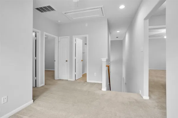 $1,950 | 26 Valewood Place, The Woodlands, TX 77384