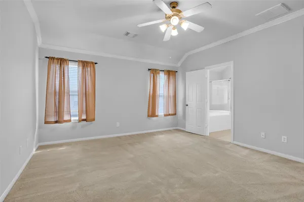 $1,950 | 26 Valewood Place, The Woodlands, TX 77384