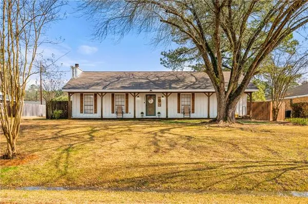 $245,000 | 305 Lakeridge Trail, Pineville, LA 71360