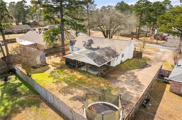 $245,000 | 305 Lakeridge Trail, Pineville, LA 71360
