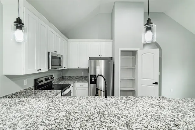 $1,349 | 16881 Glenheath Street, Montgomery, TX 77316