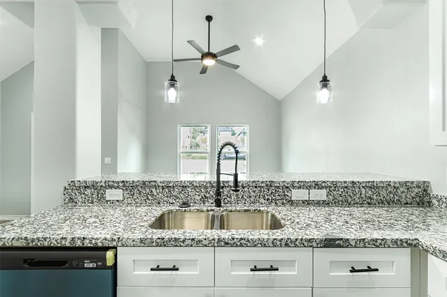 $1,349 | 16881 Glenheath Street, Montgomery, TX 77316