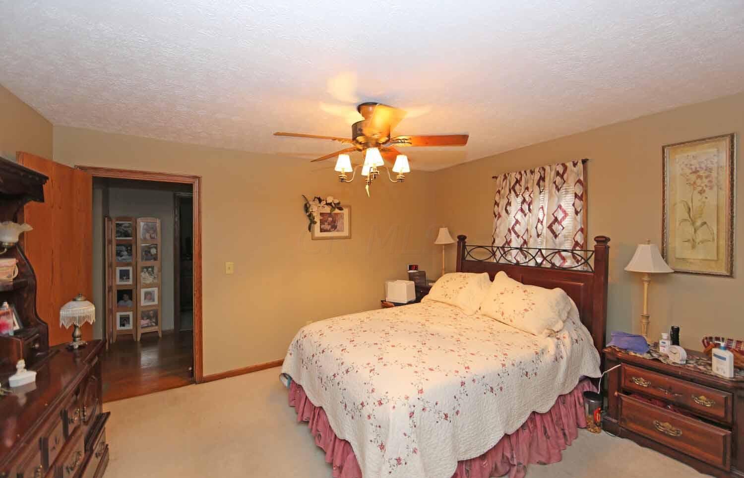 14608 Wooster Road Mount Vernon, OH 43050 - Photo 24 of 29 IMG_2338