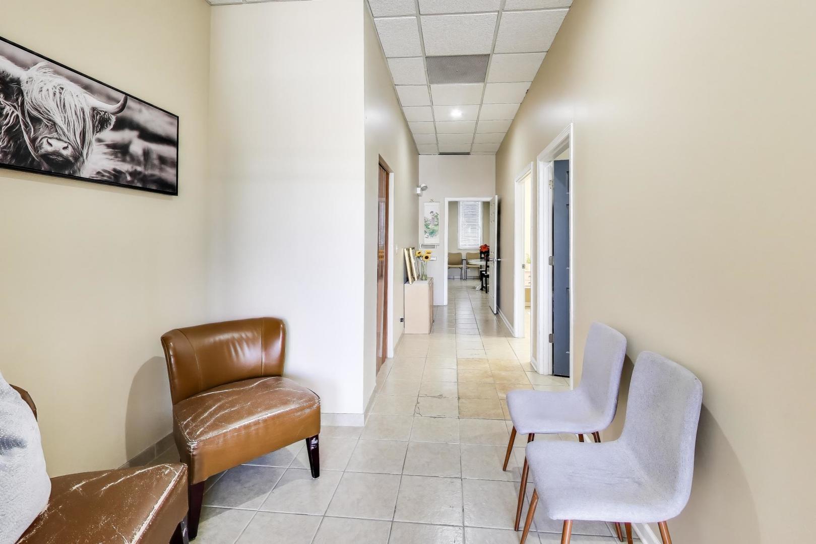 4346 North Pulaski Road, Unit C Chicago, IL 60641 - Photo 7 of 20 a living room with furniture