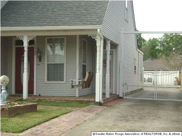 15568 Springwood Avenue Baton Rouge, LA 70817 - Photo 3 of 21 Gallery Image 3