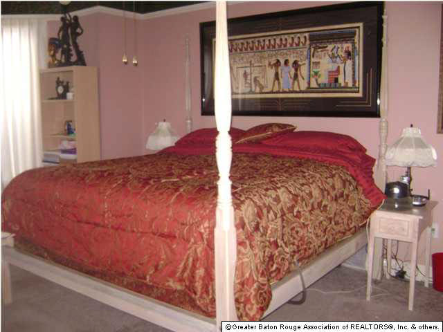 15568 Springwood Avenue Baton Rouge, LA 70817 - Photo 9 of 21 Gallery Image 9