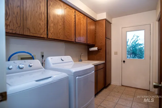 $1,175,000 | 5940 Southeast 4th Avenue, New Plymouth, ID 83655