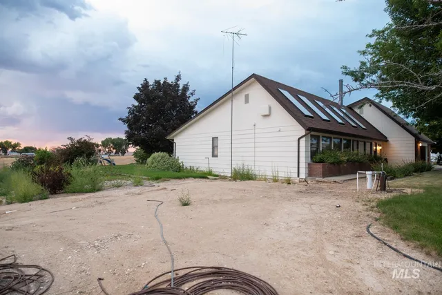 $1,175,000 | 5940 Southeast 4th Avenue, New Plymouth, ID 83655