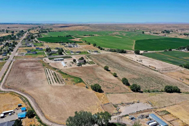 $1,175,000 | 5940 Southeast 4th Avenue, New Plymouth, ID 83655