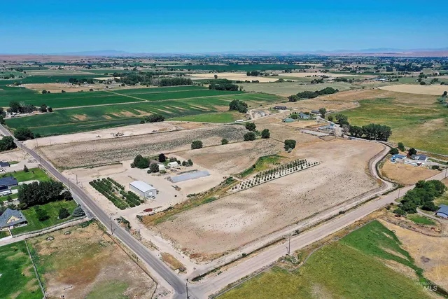 $1,175,000 | 5940 Southeast 4th Avenue, New Plymouth, ID 83655