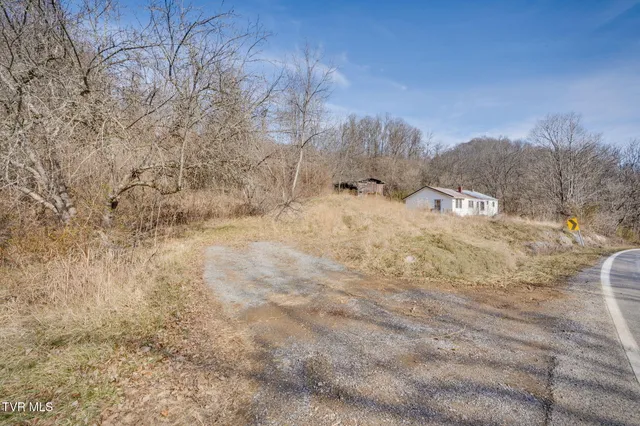 $189,900 | 2595 Sinking Creek Highway, Dungannon, VA 24245