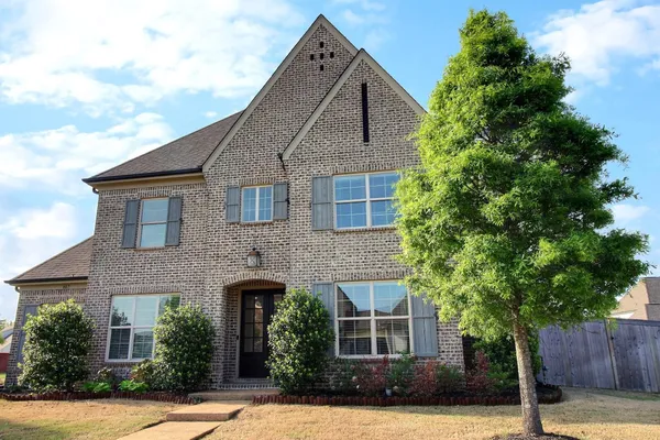 $765,000 | 867 Cypress Pond Cove, Collierville, TN 38017