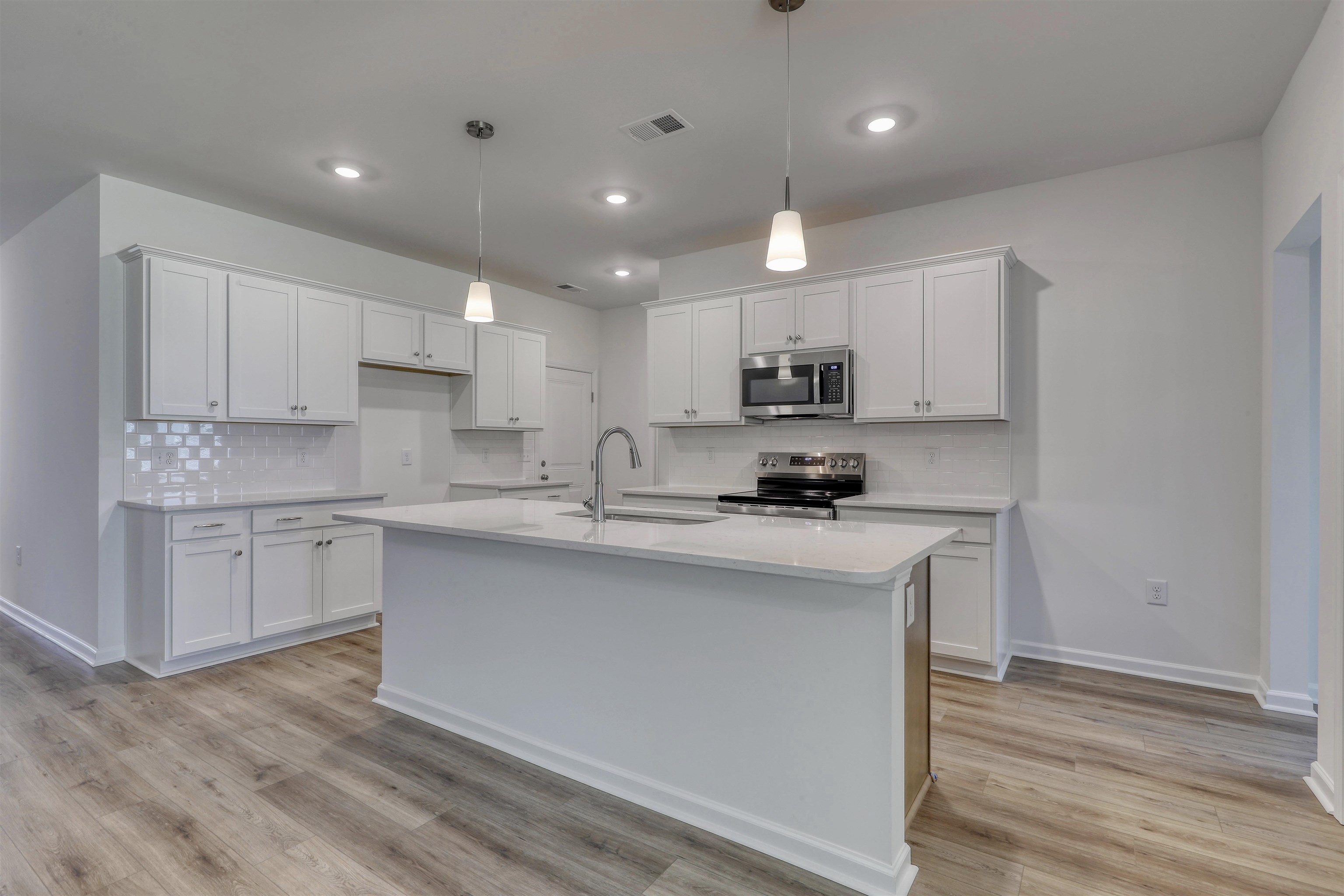 159 Bolsin Court Conway, SC 29526 - Photo 6 of 34