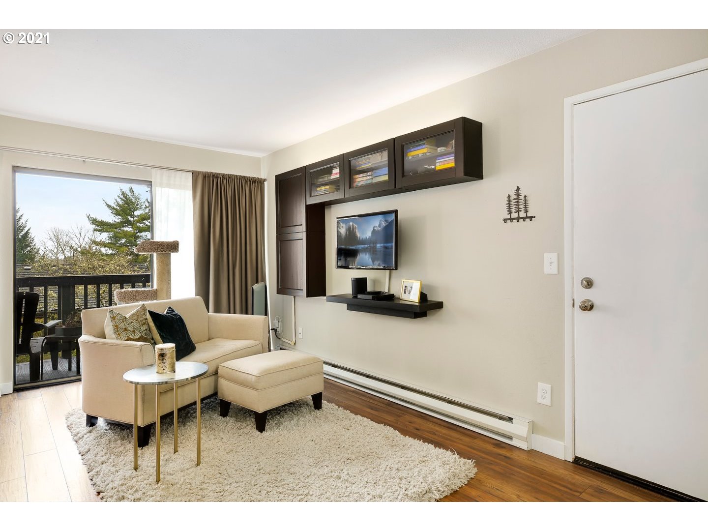 7748 Southwest Barnes Road, Unit G Portland, OR 97225 - Photo 13 of 25 Gallery Image 13