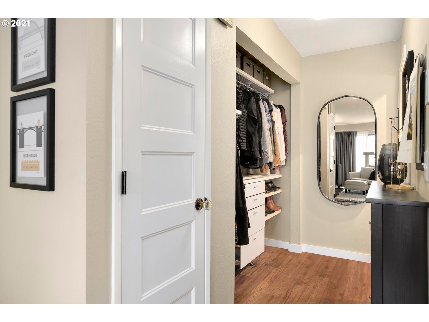 7748 Southwest Barnes Road, Unit G Portland, OR 97225 - Photo 14 of 25 Gallery Image 14