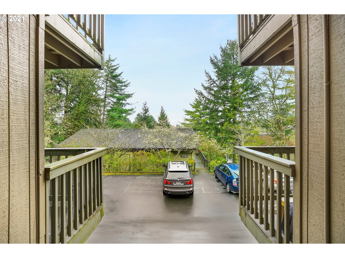 7748 Southwest Barnes Road, Unit G Portland, OR 97225 - Photo 18 of 25 Gallery Image 18