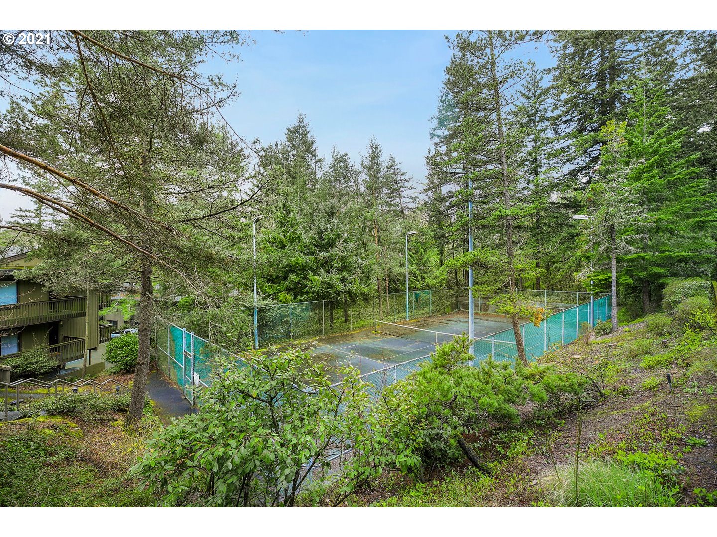 7748 Southwest Barnes Road, Unit G Portland, OR 97225 - Photo 22 of 25 Gallery Image 22