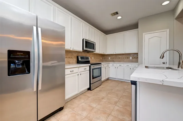 $2,795 | 26018 South Lakefair Drive, Richmond, TX 77406