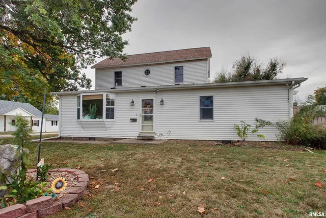 $190,000 | 903 West Jefferson Street, Pittsfield, IL 62363