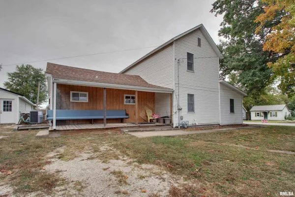 $180,000 | 903 West Jefferson Street, Pittsfield, IL 62363