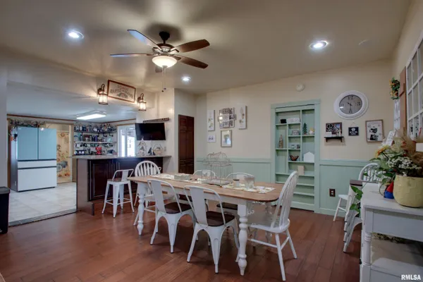 $180,000 | 903 West Jefferson Street, Pittsfield, IL 62363