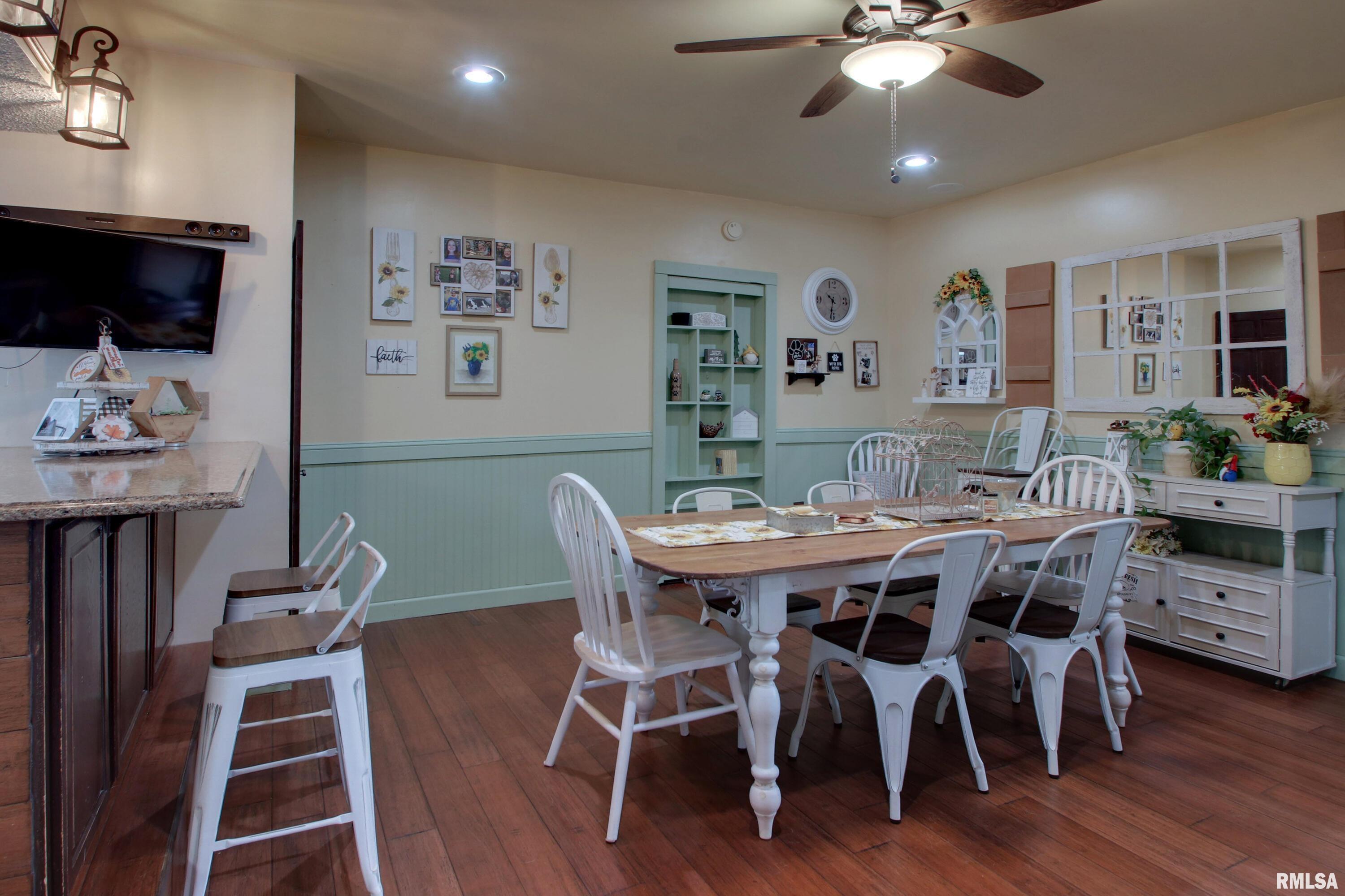 903 West Jefferson Street Pittsfield, IL 62363 - Photo 6 of 28