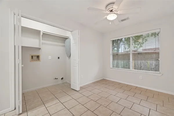$2,000 | 2002 Foundary Drive, Katy, TX 77493