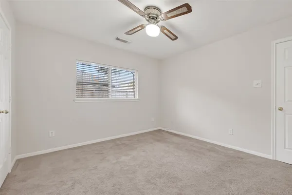 $2,000 | 2002 Foundary Drive, Katy, TX 77493