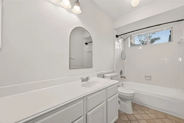 $2,000 | 2002 Foundary Drive, Katy, TX 77493