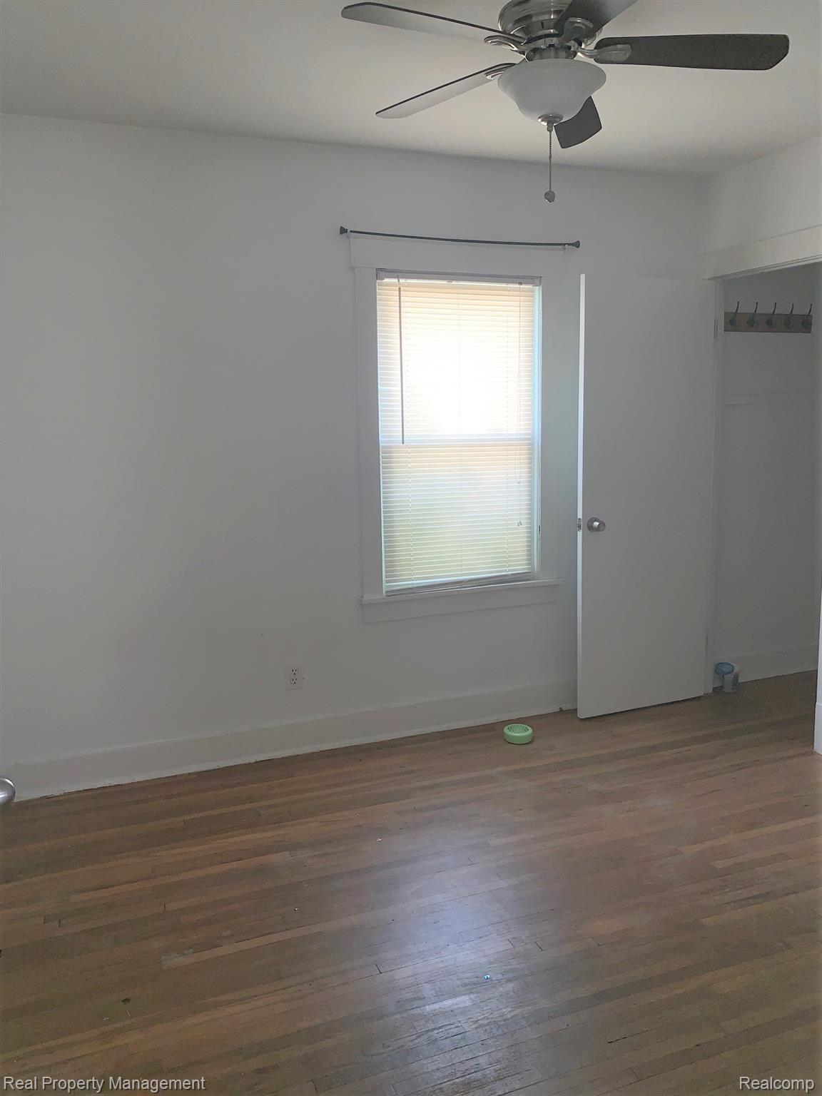1471 Ruffner Avenue Birmingham, MI 48009 - Photo 6 of 12 IMG_0988.jpg