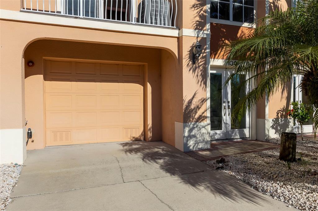 130 164th Avenue Redington Beach, FL 33708 - Photo 2 of 38